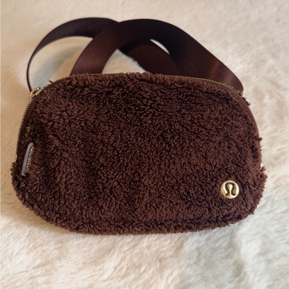 lululemon athletica Chocolate Fleece Crossbody Bag